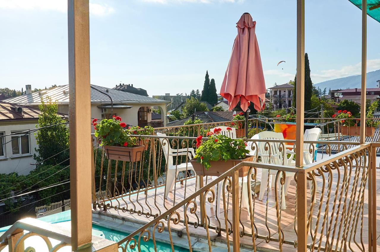 Marco Club Hotel Gagra Exterior foto