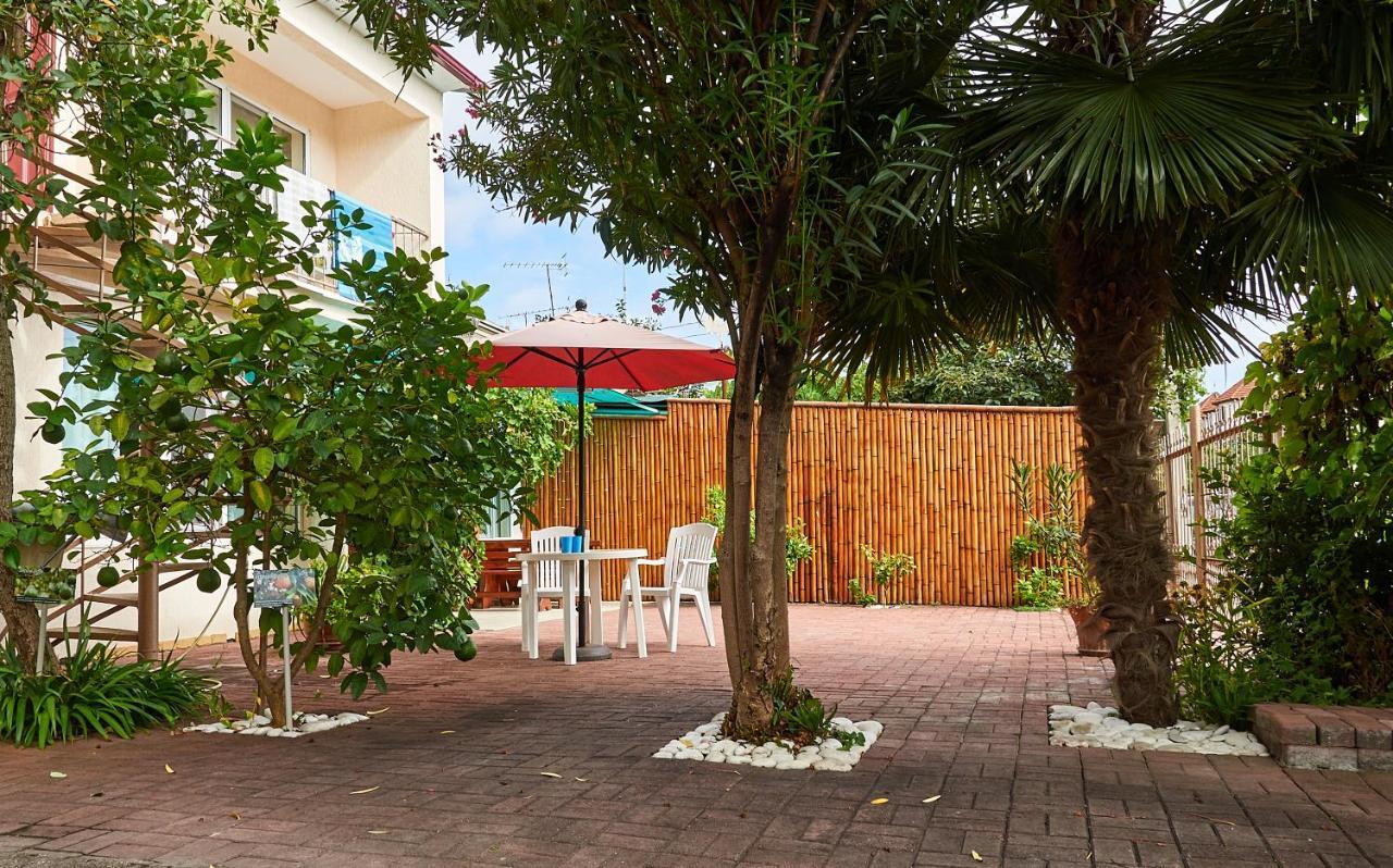 Marco Club Hotel Gagra Exterior foto