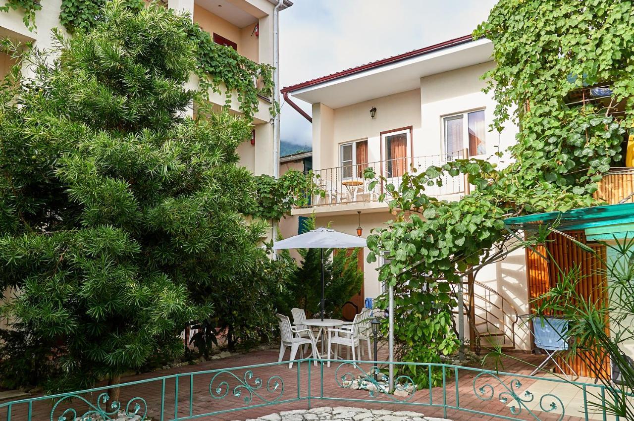 Marco Club Hotel Gagra Exterior foto