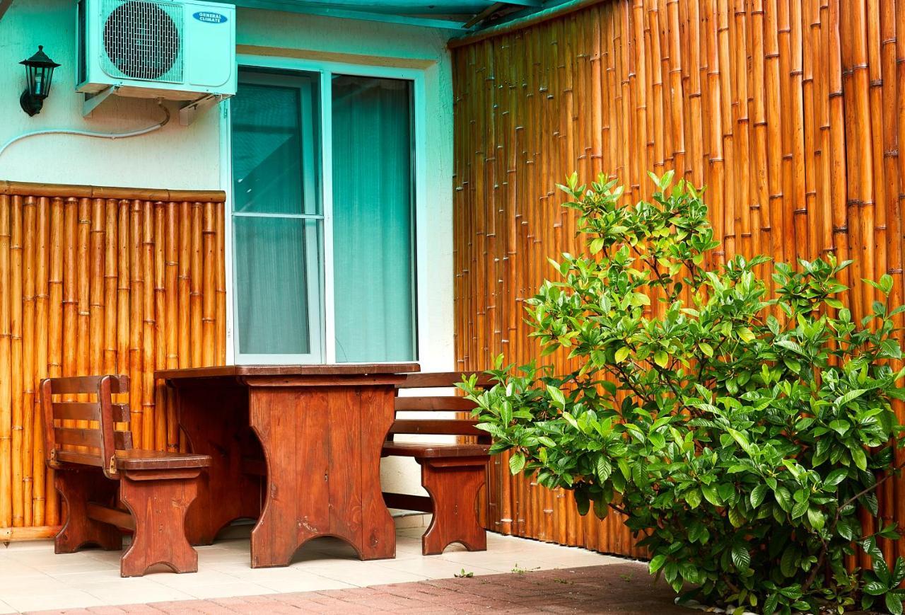 Marco Club Hotel Gagra Exterior foto